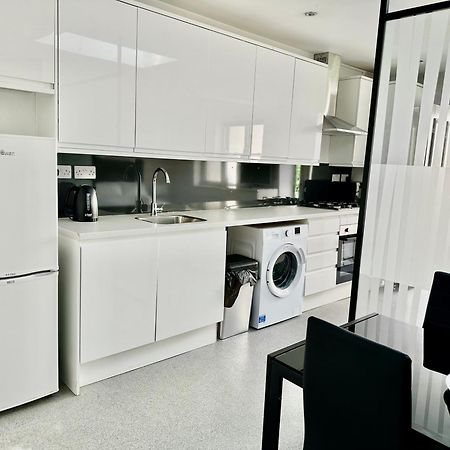 Westferry Two Apartment London Exterior photo